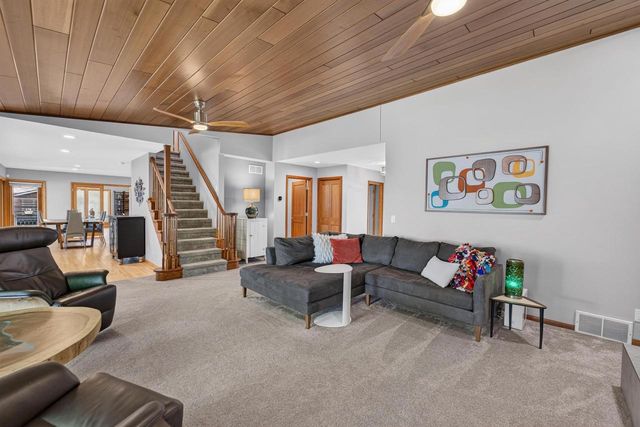 N4001 Wildcat Road, Poynette, WI 53955