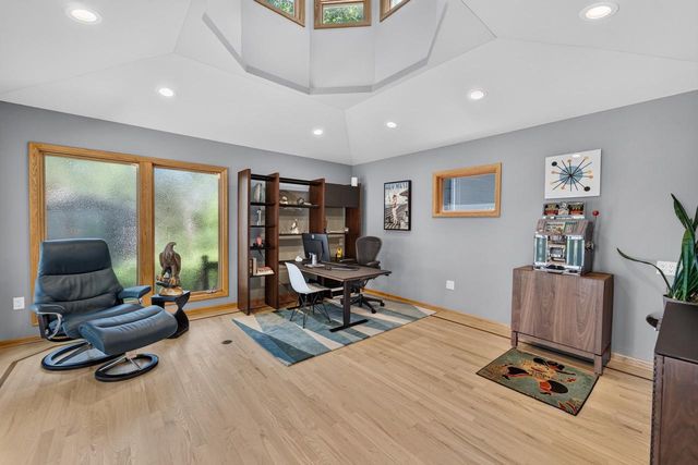 N4001 Wildcat Road, Poynette, WI 53955