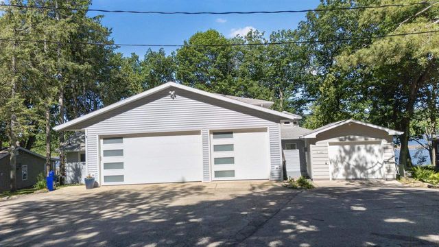 N4001 Wildcat Road, Poynette, WI 53955