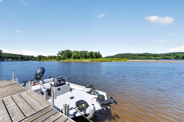 N4001 Wildcat Road, Poynette, WI 53955