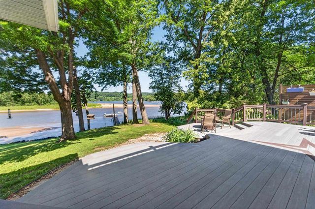 N4001 Wildcat Road, Poynette, WI 53955