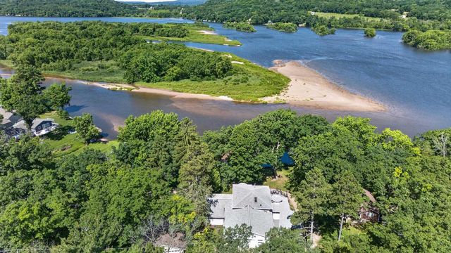 N4001 Wildcat Road, Poynette, WI 53955