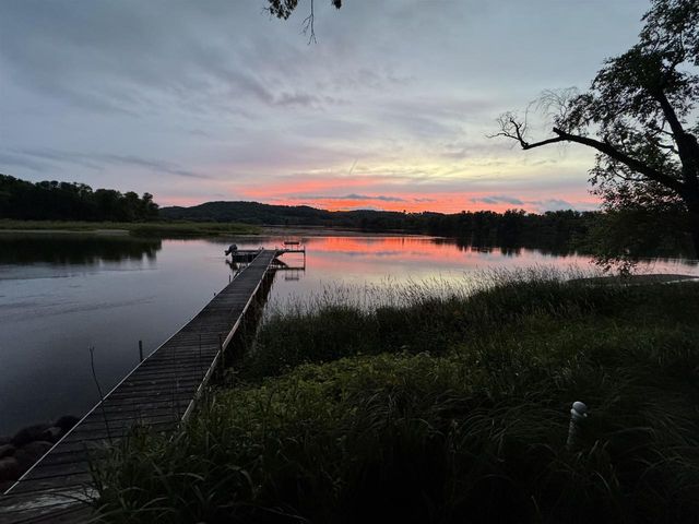 N4001 Wildcat Road, Poynette, WI 53955