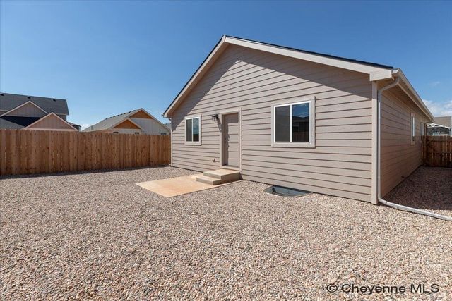 1821 PAINTED HORSE TRL, Laramie, WY 82070