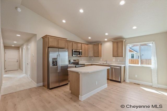 1821 PAINTED HORSE TRL, Laramie, WY 82070