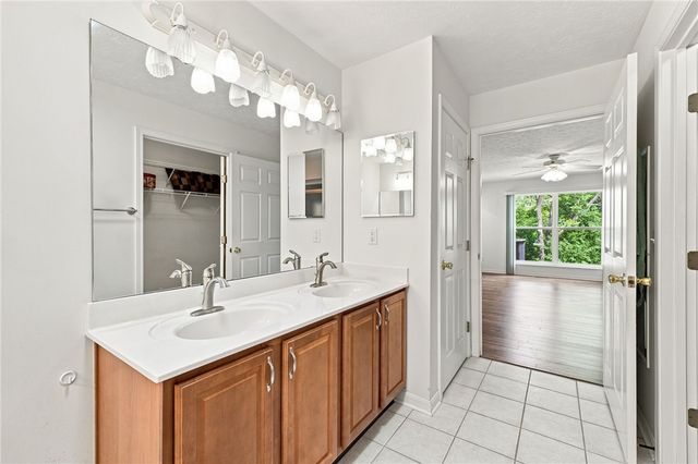 320 Gatehouse Court, Monroe, OH 45050