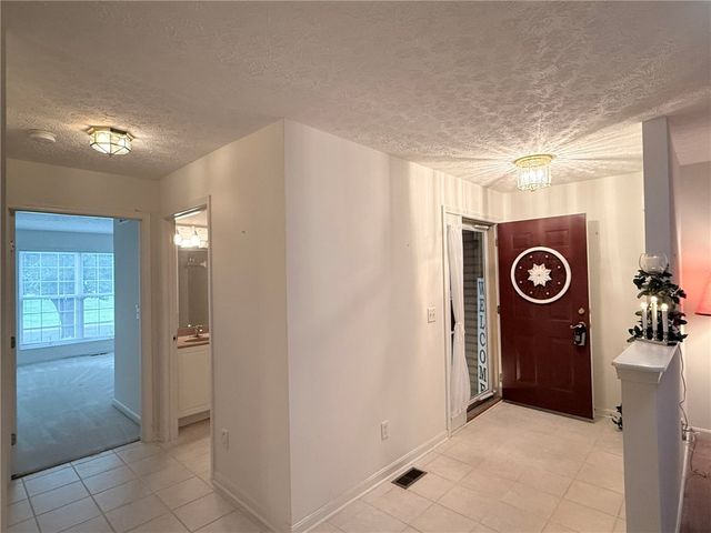 320 Gatehouse Court, Monroe, OH 45050