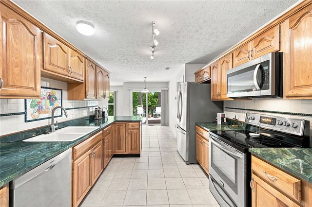 320 Gatehouse Court, Monroe, OH 45050