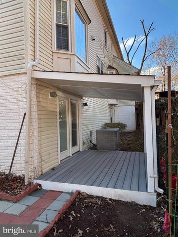 44140 BRISTOW CIR, Ashburn, VA 20147