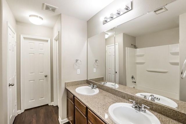 2622 Mesquite Ridge Drive, Houston, TX 77073