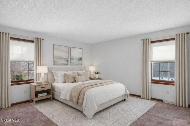 42 Vosburgh Road, Halfmoon, NY 12118