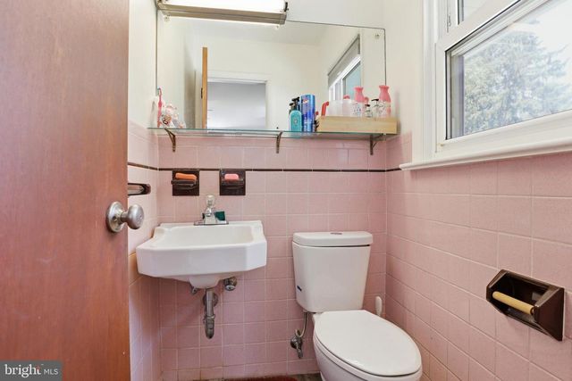 503 FAIRWAY DR, Lancaster, PA 17603