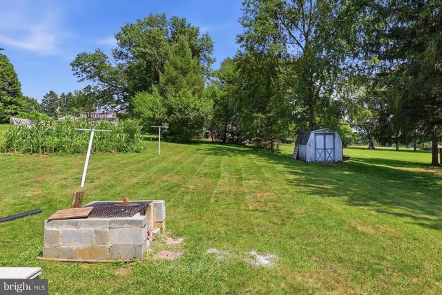 503 FAIRWAY DR, Lancaster, PA 17603
