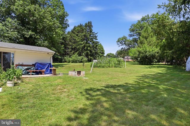 503 FAIRWAY DR, Lancaster, PA 17603