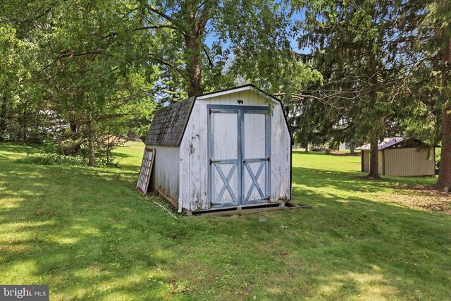 503 FAIRWAY DR, Lancaster, PA 17603