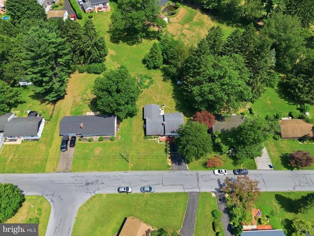 503 FAIRWAY DR, Lancaster, PA 17603