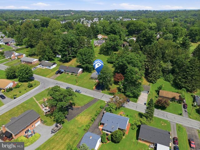 503 FAIRWAY DR, Lancaster, PA 17603