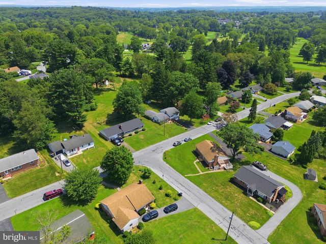 503 FAIRWAY DR, Lancaster, PA 17603