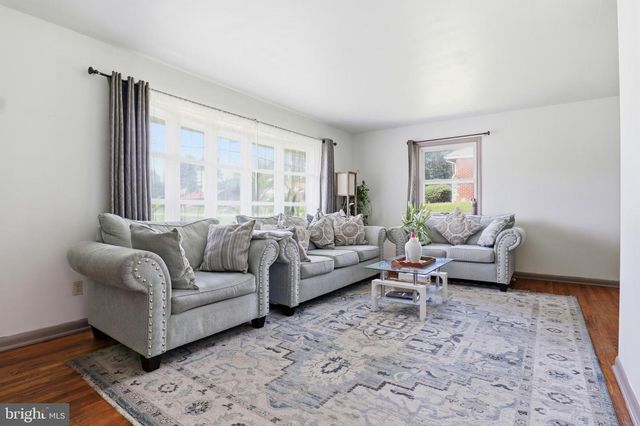 503 FAIRWAY DR, Lancaster, PA 17603