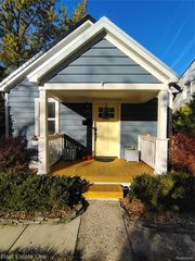 241 N Helen Avenue, Rochester, MI 48307
