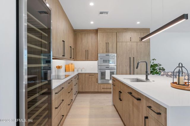 319 ST AUGUSTINE Boulevard, Jacksonville Beach, FL 32250