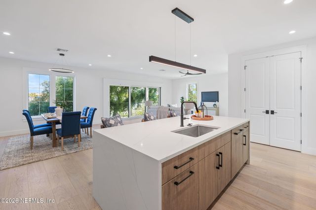 319 ST AUGUSTINE Boulevard, Jacksonville Beach, FL 32250