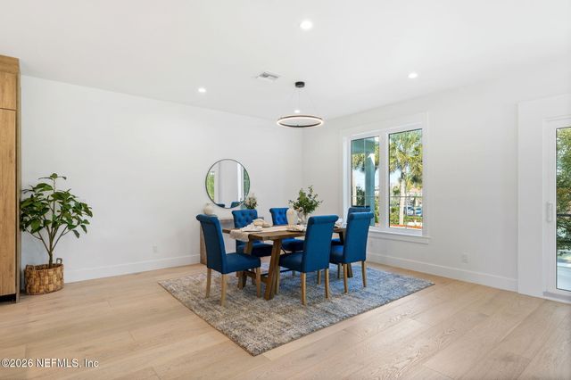 319 ST AUGUSTINE Boulevard, Jacksonville Beach, FL 32250