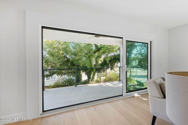 319 ST AUGUSTINE Boulevard, Jacksonville Beach, FL 32250