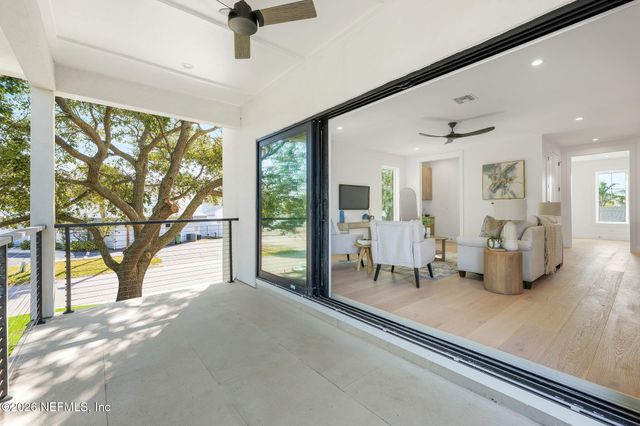 319 ST AUGUSTINE Boulevard, Jacksonville Beach, FL 32250