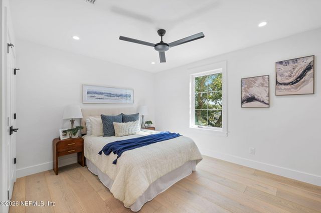 319 ST AUGUSTINE Boulevard, Jacksonville Beach, FL 32250