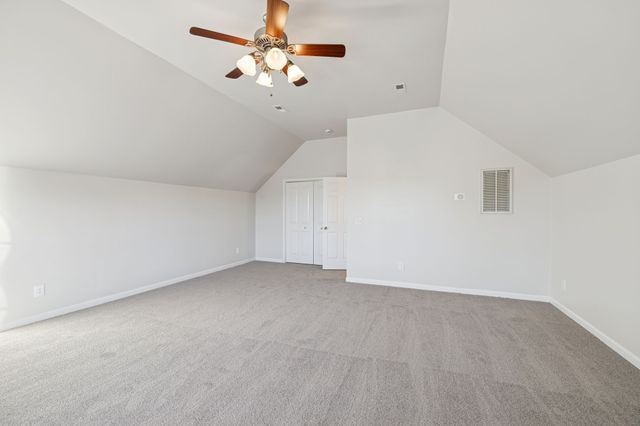 8010 Tiger Ct, Spring Hill, TN 37174