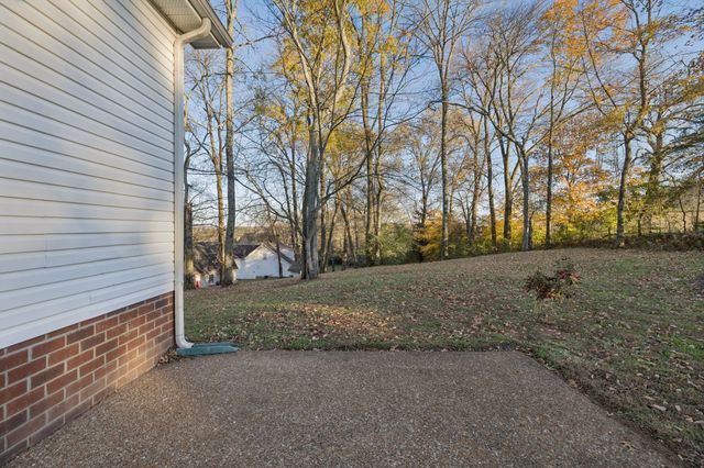 8010 Tiger Ct, Spring Hill, TN 37174