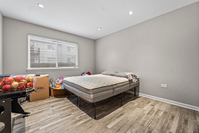 2987 Saganashkee Lane 2987, Naperville, IL 60564