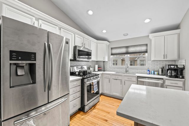 2987 Saganashkee Lane 2987, Naperville, IL 60564