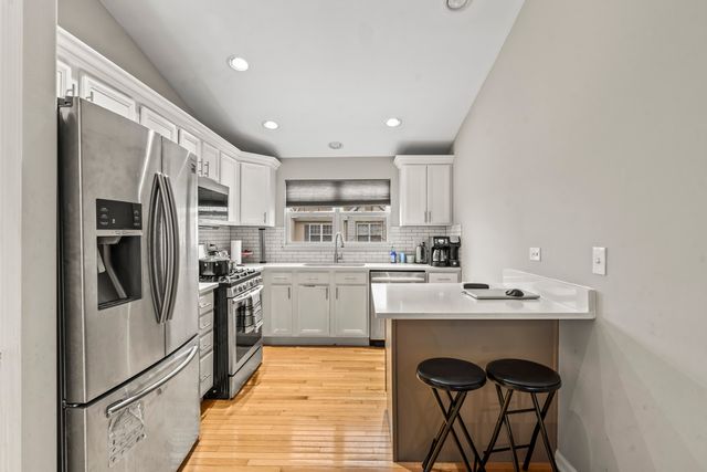 2987 Saganashkee Lane 2987, Naperville, IL 60564