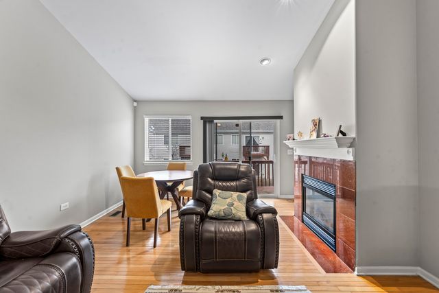 2987 Saganashkee Lane 2987, Naperville, IL 60564