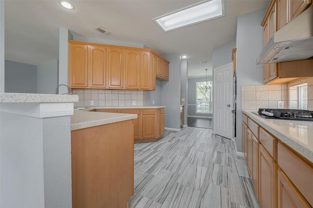 9205 Sunridge Court, Pearland, TX 77584