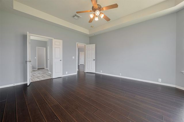 9205 Sunridge Court, Pearland, TX 77584