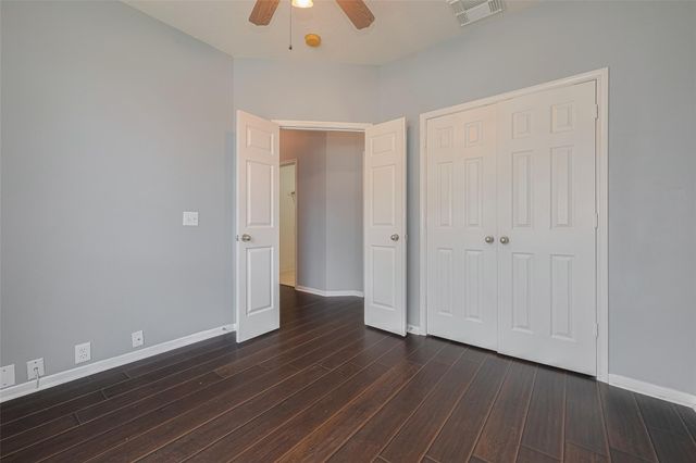 9205 Sunridge Court, Pearland, TX 77584