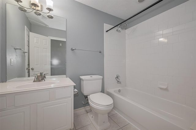 9205 Sunridge Court, Pearland, TX 77584