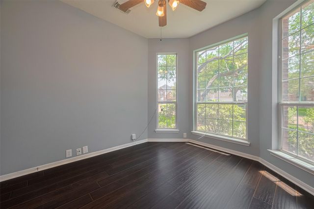 9205 Sunridge Court, Pearland, TX 77584