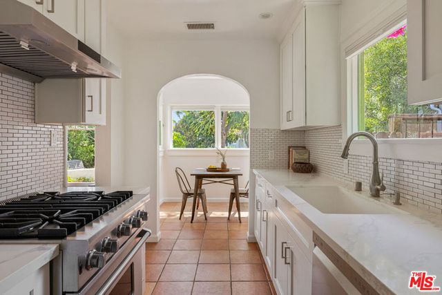 3147 Glenmanor Place, Los Angeles, CA 90039