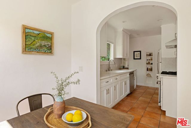 3147 Glenmanor Place, Los Angeles, CA 90039