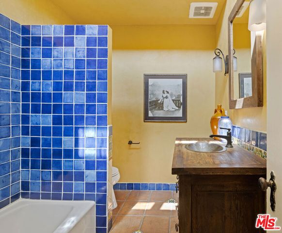 3147 Glenmanor Place, Los Angeles, CA 90039