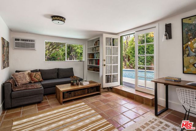 3147 Glenmanor Place, Los Angeles, CA 90039