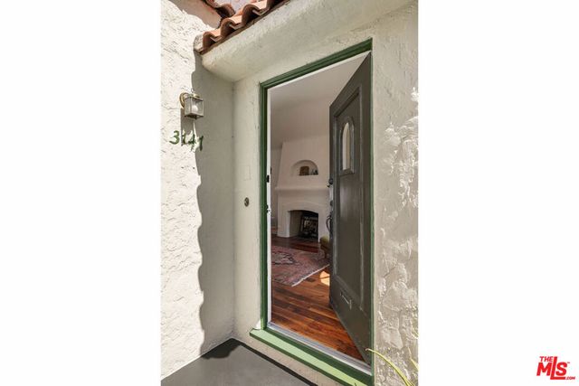 3147 Glenmanor Place, Los Angeles, CA 90039