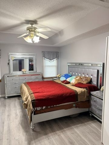 2723 Country Side Drive, West Des Moines, IA 50265