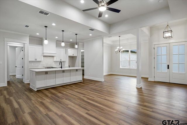 9520 FRIEDLANDER WAY, Tyler, TX 75703