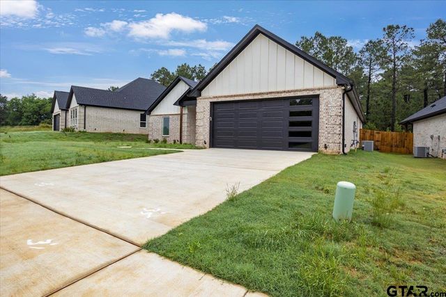 9520 FRIEDLANDER WAY, Tyler, TX 75703