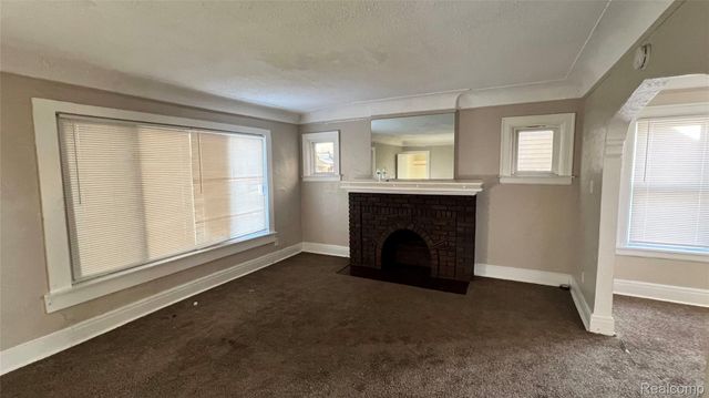 13233 Santa Rosa Drive, Detroit, MI 48238